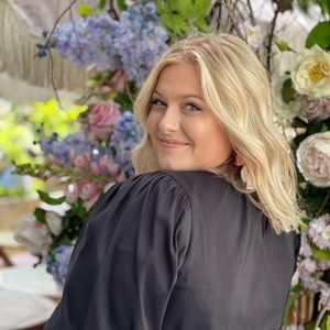 Meet your Posher, Abigail